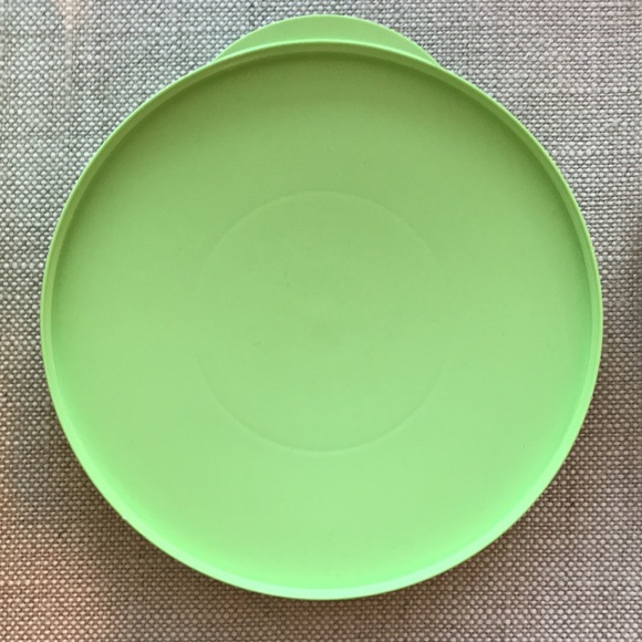 Tupperware Vintage Impressions Mixing Bowl Set in Sheer Yellow and Green - Picture 10 of 14